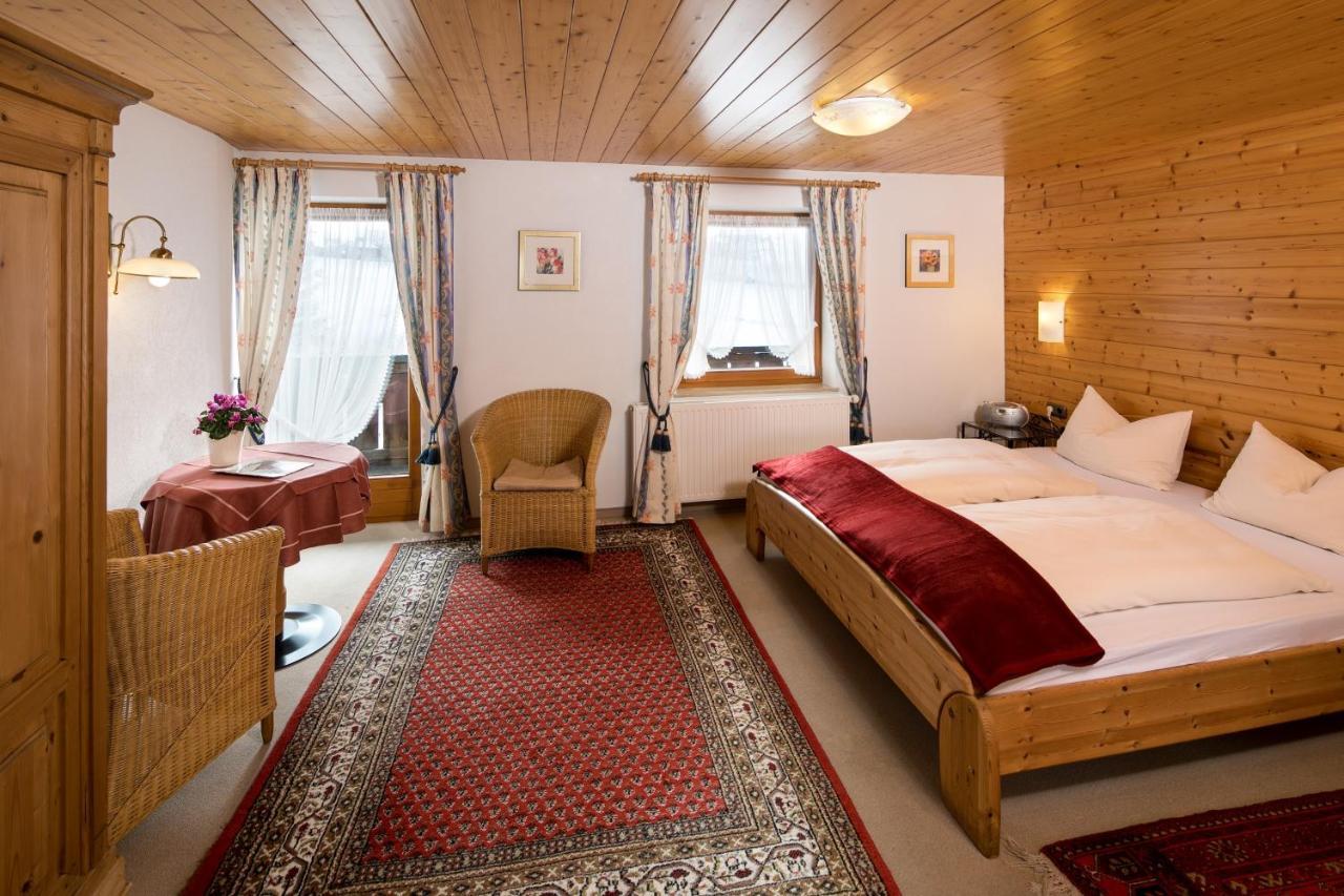 Gaestehaus Boeck Пфронтен Екстериор снимка