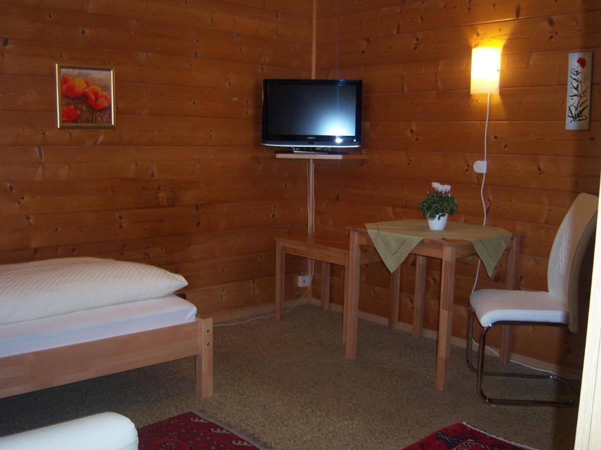 Gaestehaus Boeck Пфронтен Екстериор снимка
